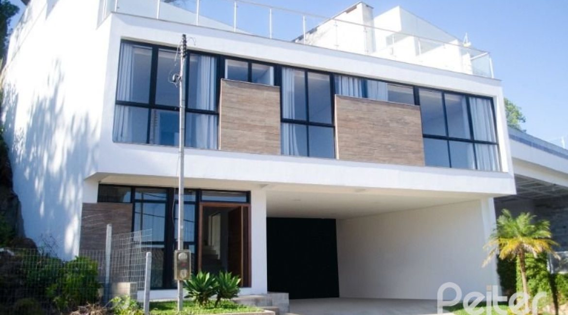 Casa em Condomínio à venda com 284m², 3 dormitórios, 1 suíte, 2 vagas, no bairro Nonoai em Porto Alegre