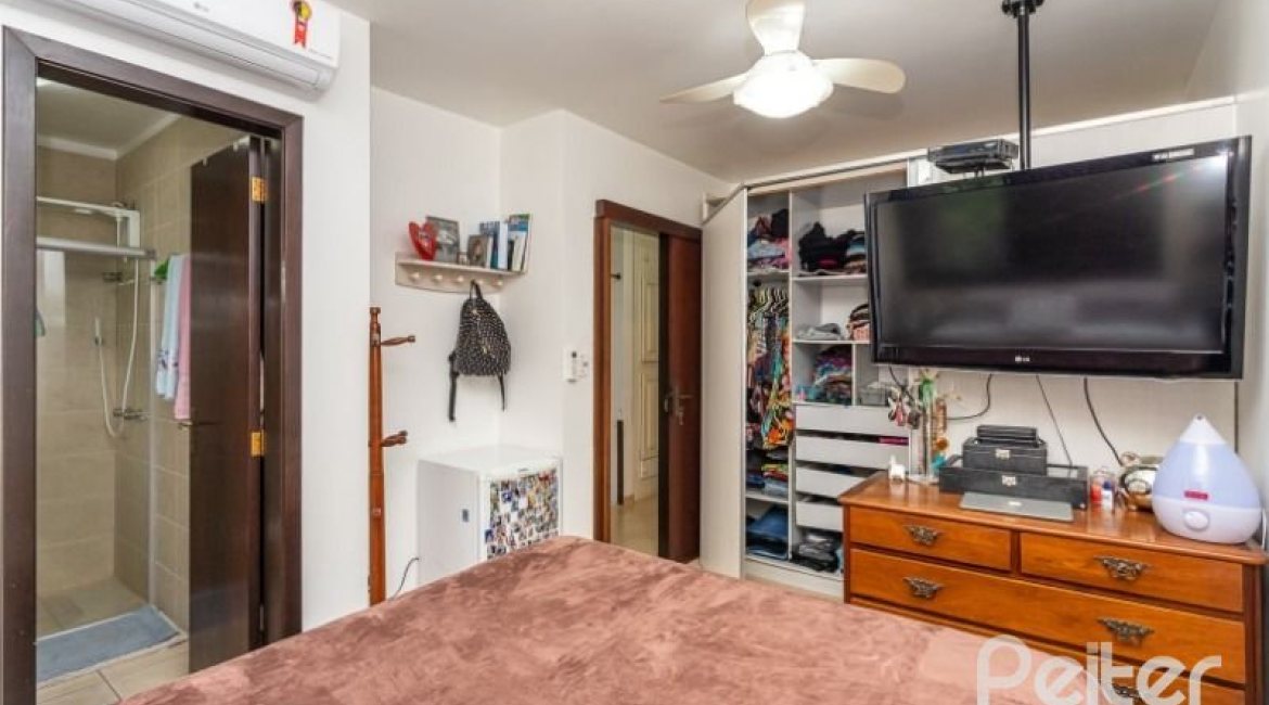  à venda, no bairro  em 