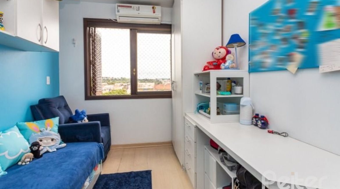  à venda, no bairro  em 