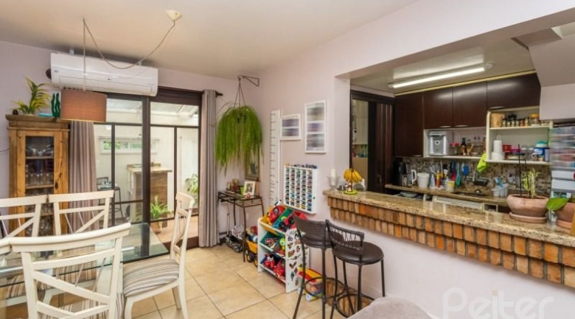  à venda, no bairro  em 