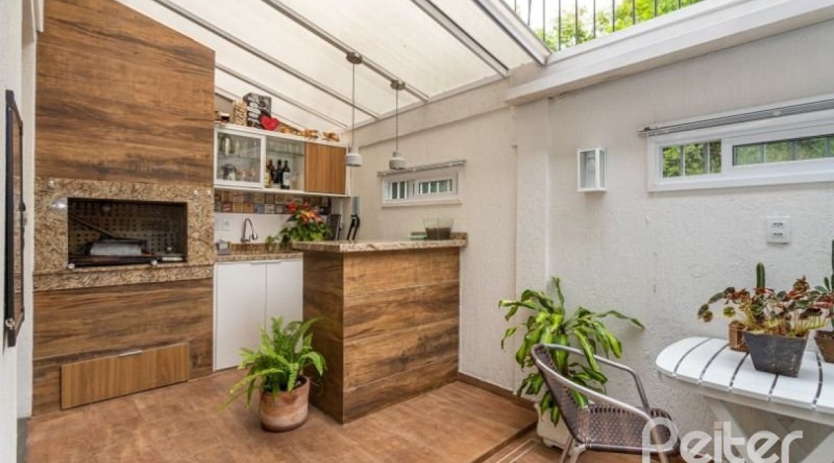  à venda, no bairro  em 