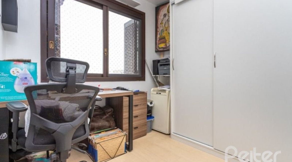  à venda, no bairro  em 