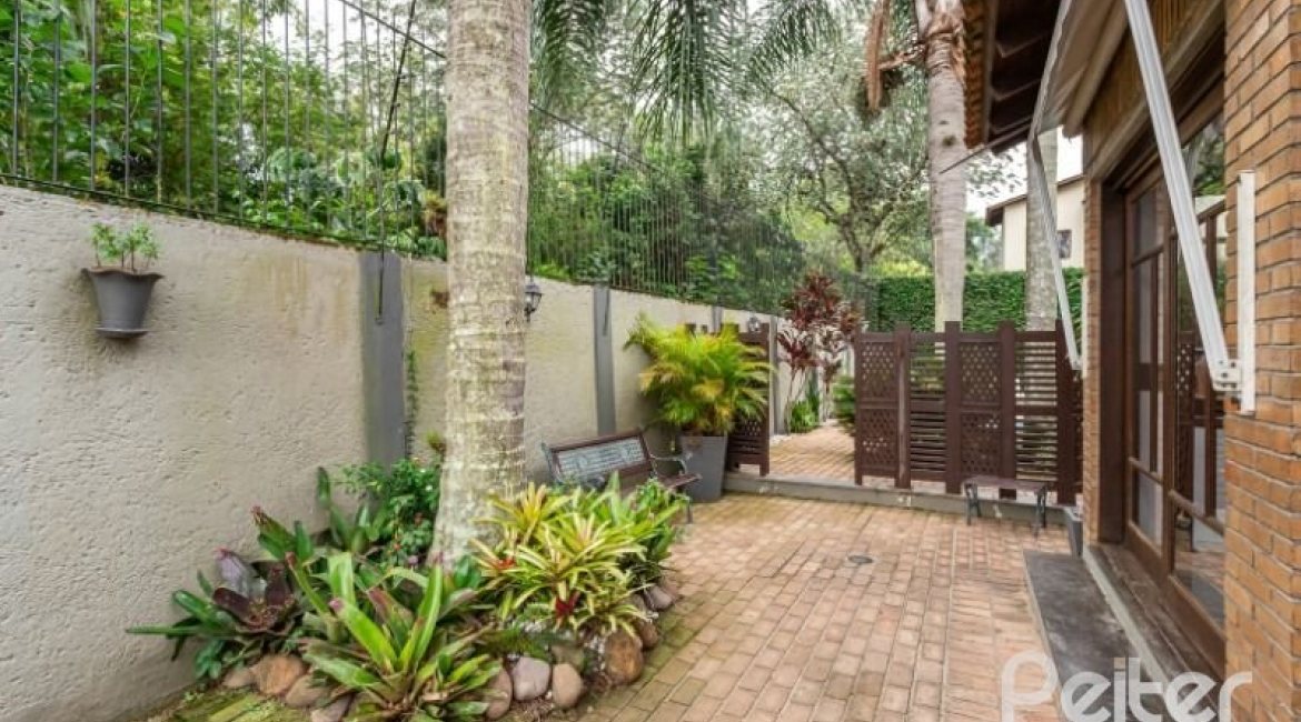  à venda, no bairro  em 