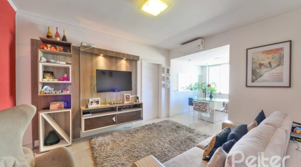 Apartamento à venda com 76m², 2 dormitórios, 1 suíte, 1 vaga, no bairro Tristeza em Porto Alegre