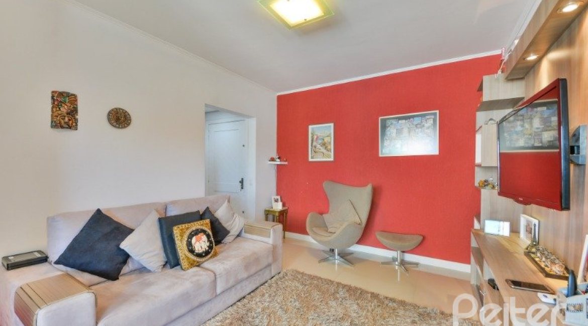 Apartamento à venda com 76m², 2 dormitórios, 1 suíte, 1 vaga, no bairro Tristeza em Porto Alegre