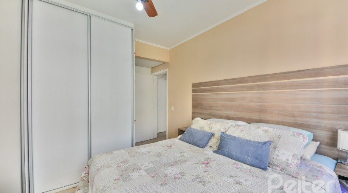 Apartamento à venda com 76m², 2 dormitórios, 1 suíte, 1 vaga, no bairro Tristeza em Porto Alegre