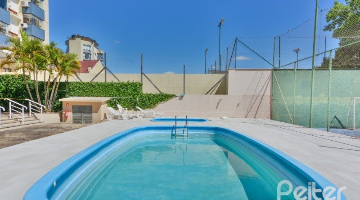 Apartamento à venda com 76m², 2 dormitórios, 1 suíte, 1 vaga, no bairro Tristeza em Porto Alegre