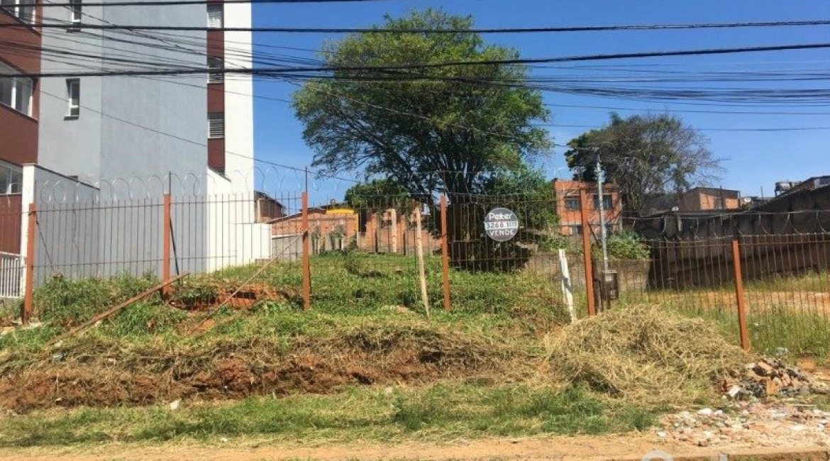 Terreno à venda com 572m², no bairro Tristeza em Porto Alegre