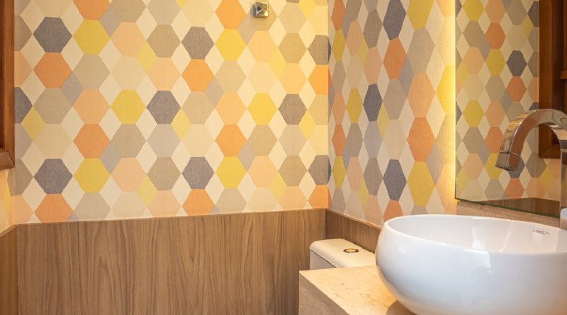 Casa em Condomínio à venda com 290m², 3 dormitórios, 1 suíte, 2 vagas, no bairro Jardim Isabel em Porto Alegre