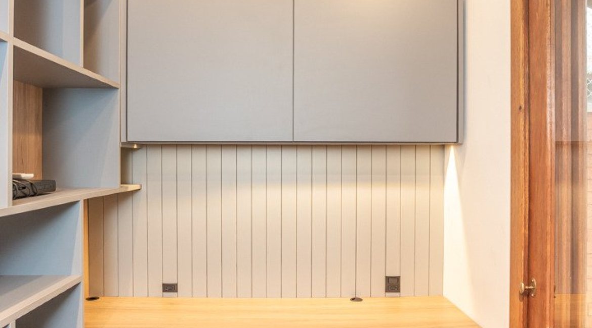 Casa em Condomínio à venda com 290m², 3 dormitórios, 1 suíte, 2 vagas, no bairro Jardim Isabel em Porto Alegre