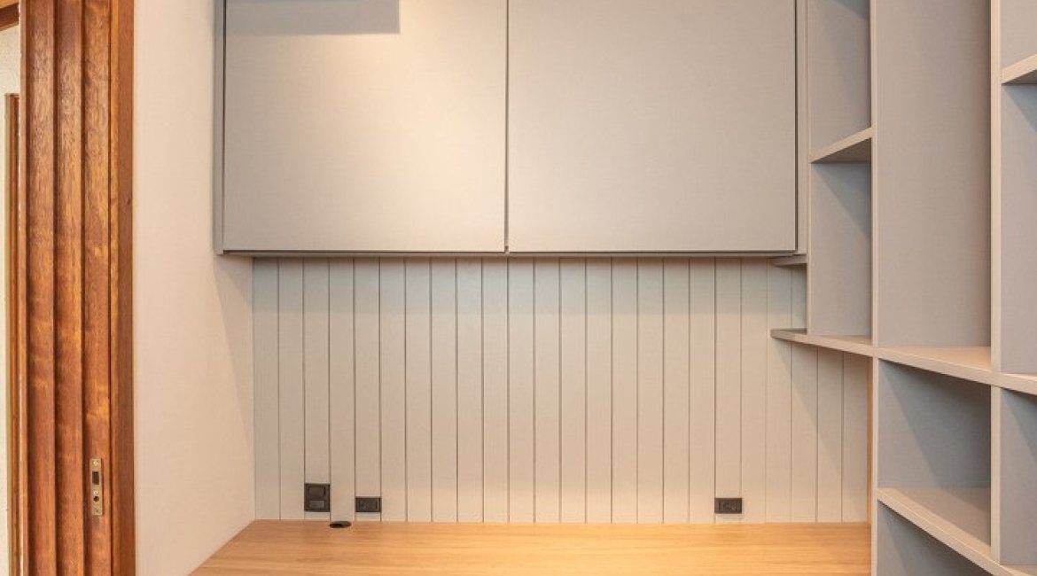 Casa em Condomínio à venda com 290m², 3 dormitórios, 1 suíte, 2 vagas, no bairro Jardim Isabel em Porto Alegre