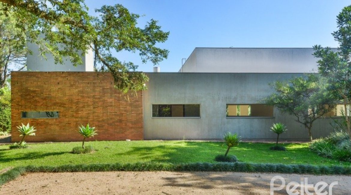 Comercial à venda com 1000m², no bairro Chapéu do Sol em Porto Alegre