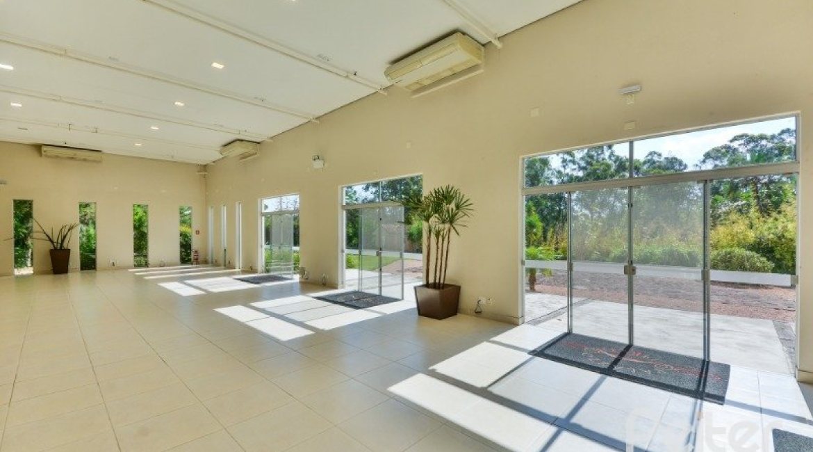 Comercial à venda com 1000m², no bairro Chapéu do Sol em Porto Alegre