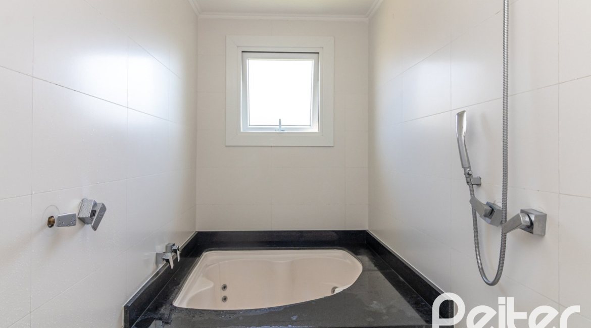 Casa em Condomínio à venda com 240m², 3 dormitórios, 3 suítes, 2 vagas, no bairro Alphaville em PORTO ALEGRE