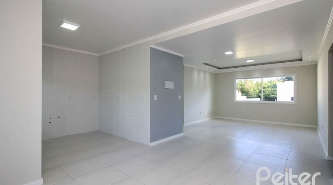 Casa em Condomínio à venda com 123m², 3 dormitórios, 1 suíte, 2 vagas, no bairro Hípica em Porto Alegre