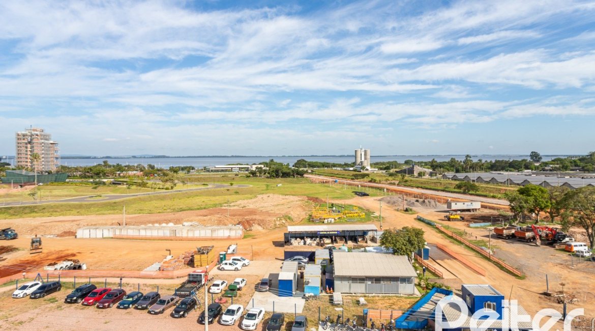 Apartamento à venda com 100m², 3 dormitórios, 1 suíte, 2 vagas, no bairro Cristal em Porto Alegre