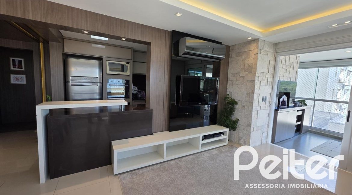 Apartamento à venda com 89m², 2 dormitórios, 1 suíte, 1 vaga, no bairro Tristeza em Porto Alegre
