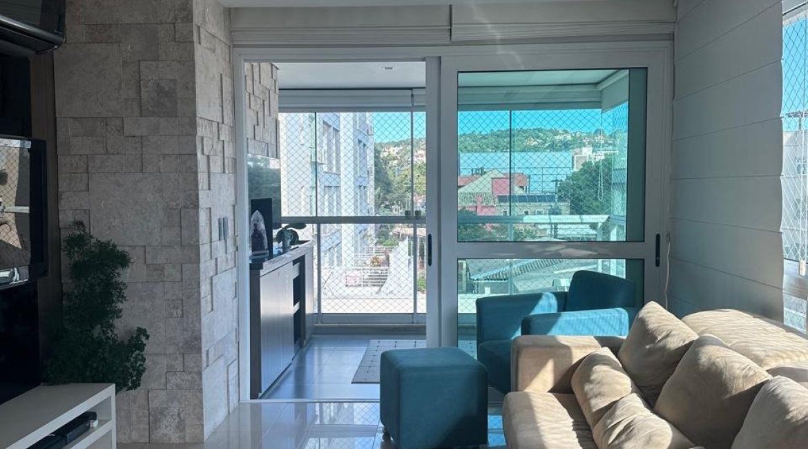 Apartamento à venda com 89m², 2 dormitórios, 1 suíte, 1 vaga, no bairro Tristeza em Porto Alegre