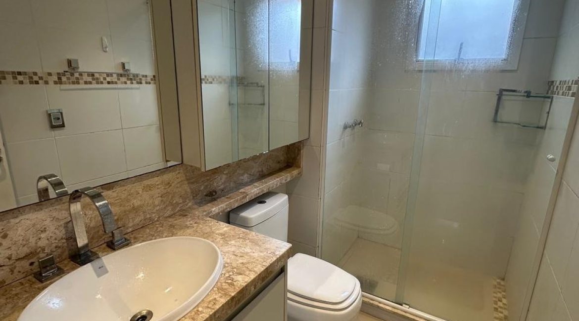 Apartamento à venda com 89m², 2 dormitórios, 1 suíte, 1 vaga, no bairro Tristeza em Porto Alegre