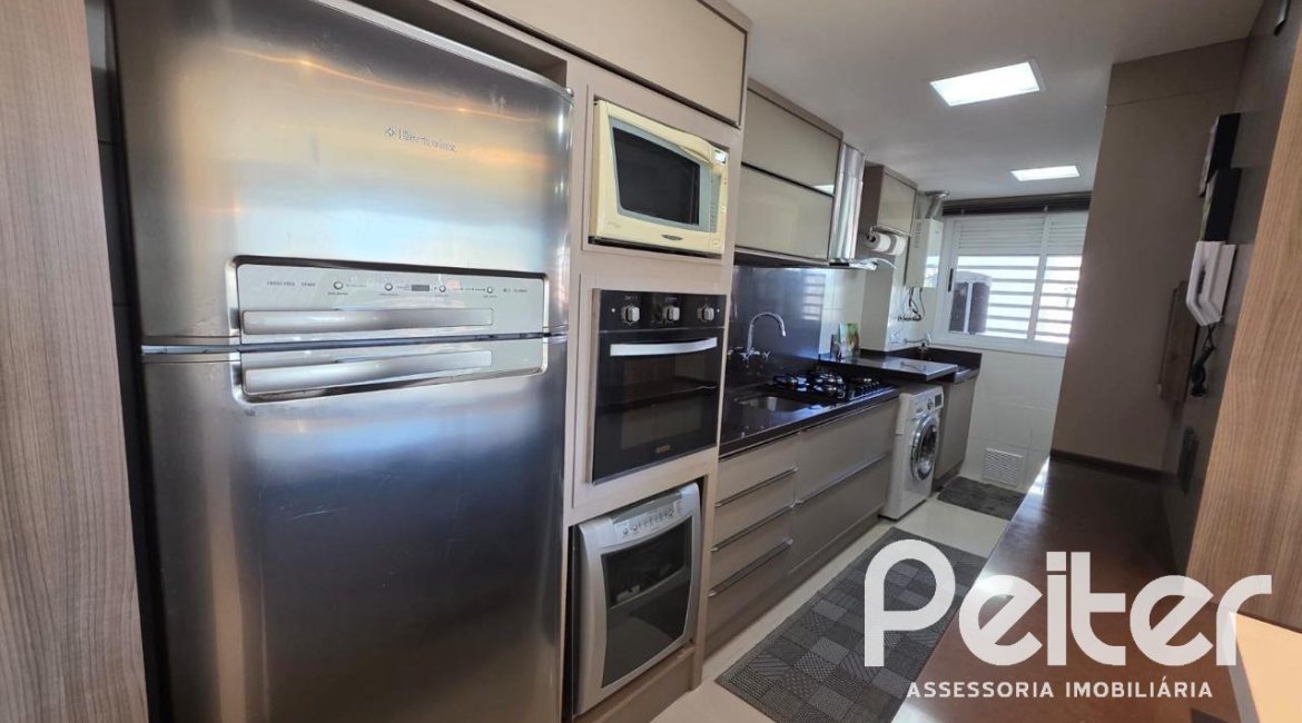 Apartamento à venda com 89m², 2 dormitórios, 1 suíte, 1 vaga, no bairro Tristeza em Porto Alegre