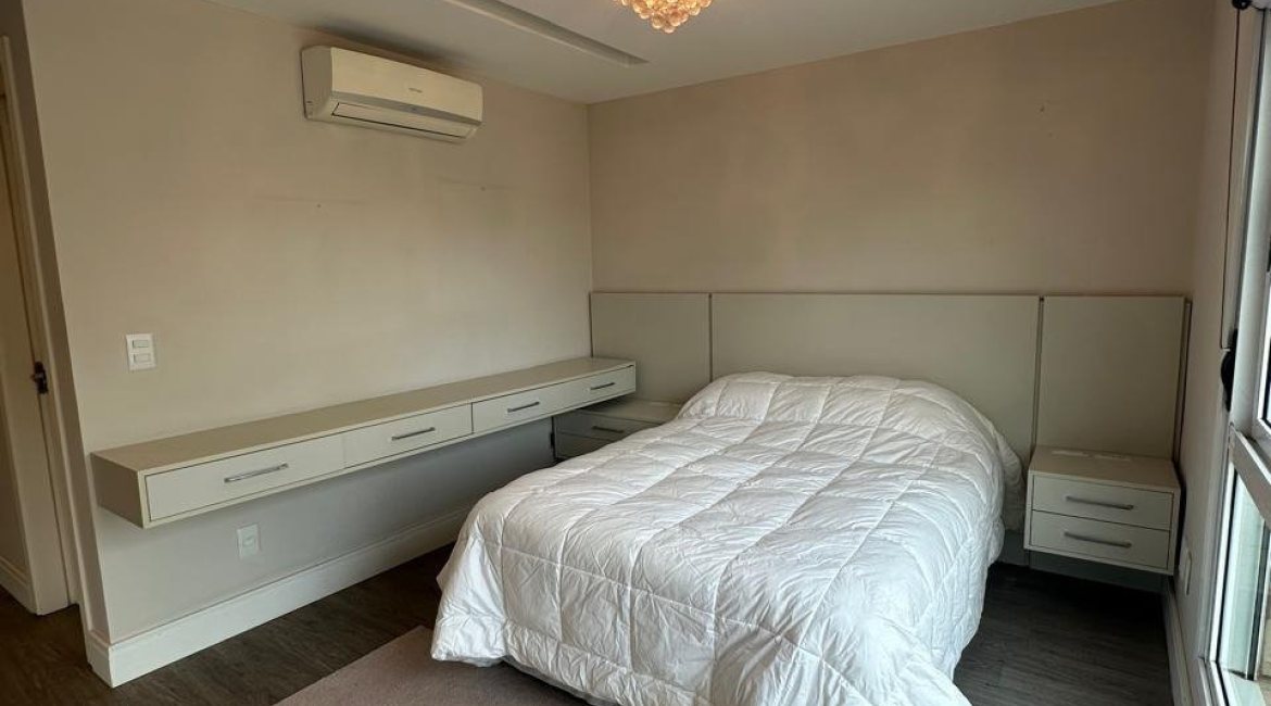 Apartamento à venda com 89m², 2 dormitórios, 1 suíte, 1 vaga, no bairro Tristeza em Porto Alegre