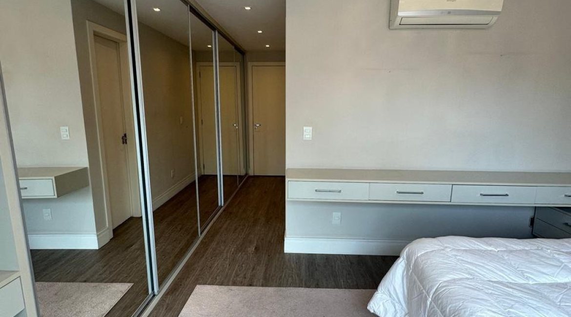 Apartamento à venda com 89m², 2 dormitórios, 1 suíte, 1 vaga, no bairro Tristeza em Porto Alegre