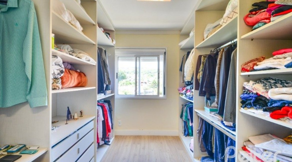 Apartamento à venda com 73m², 3 dormitórios, 1 suíte, 2 vagas, no bairro Tristeza em Porto Alegre