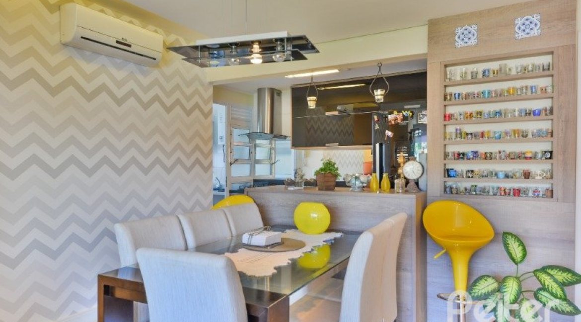 Apartamento à venda com 73m², 3 dormitórios, 1 suíte, 2 vagas, no bairro Tristeza em Porto Alegre