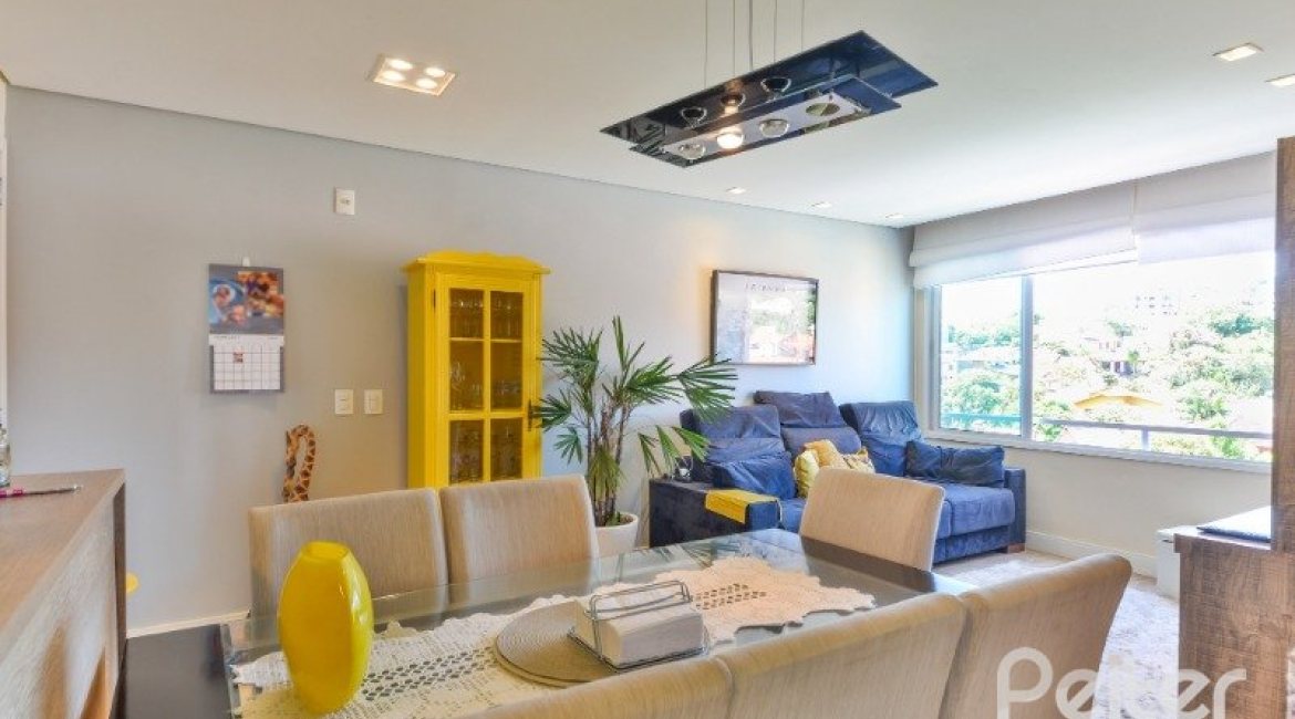 Apartamento à venda com 73m², 3 dormitórios, 1 suíte, 2 vagas, no bairro Tristeza em Porto Alegre