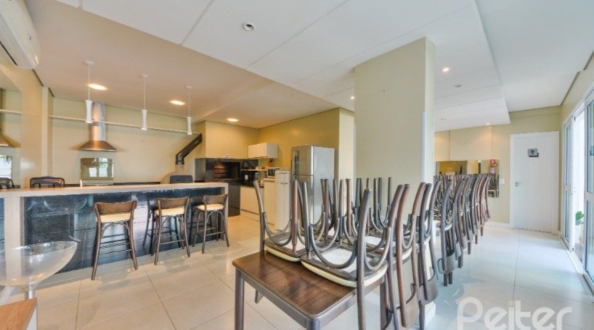 Apartamento à venda com 73m², 3 dormitórios, 1 suíte, 2 vagas, no bairro Tristeza em Porto Alegre