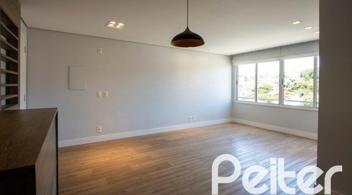 Apartamento à venda com 73m², 3 dormitórios, 1 suíte, 2 vagas, no bairro Tristeza em Porto Alegre