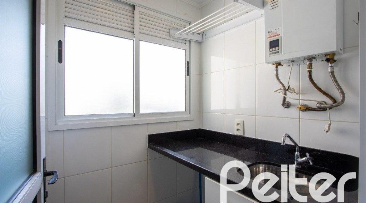 Apartamento à venda com 73m², 3 dormitórios, 1 suíte, 2 vagas, no bairro Tristeza em Porto Alegre