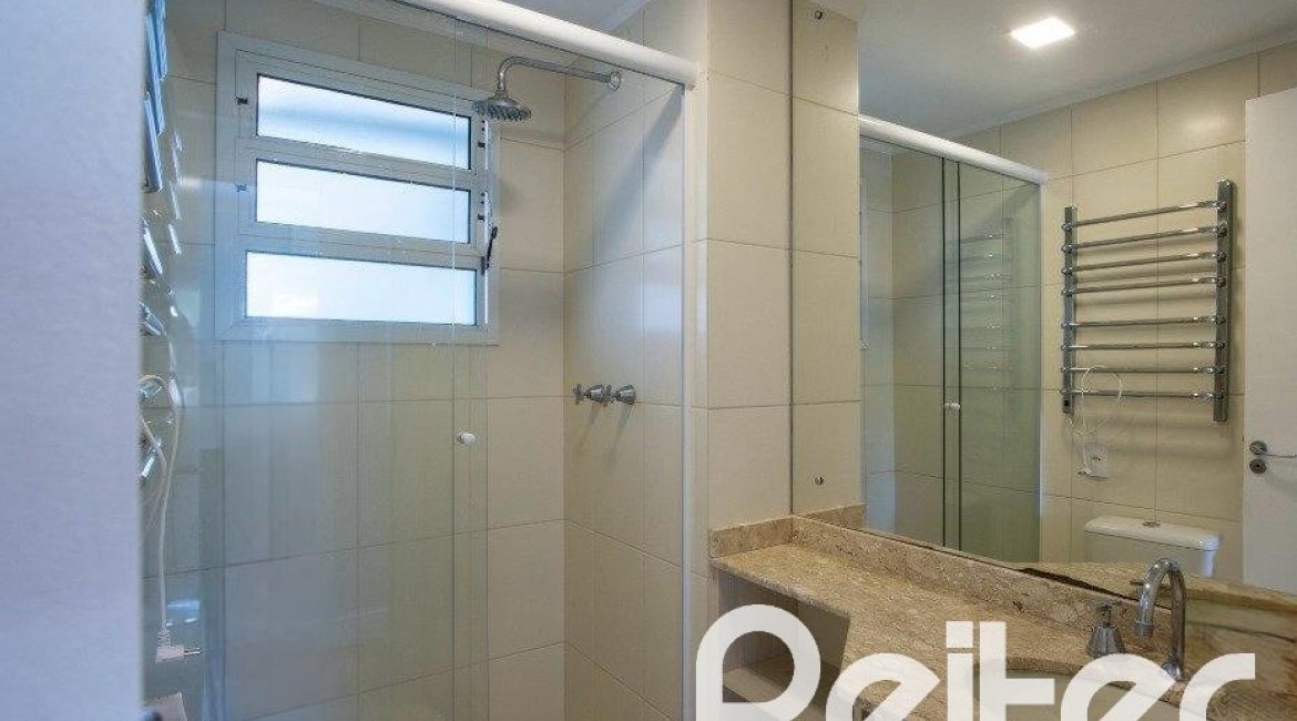 Apartamento à venda com 73m², 3 dormitórios, 1 suíte, 2 vagas, no bairro Tristeza em Porto Alegre