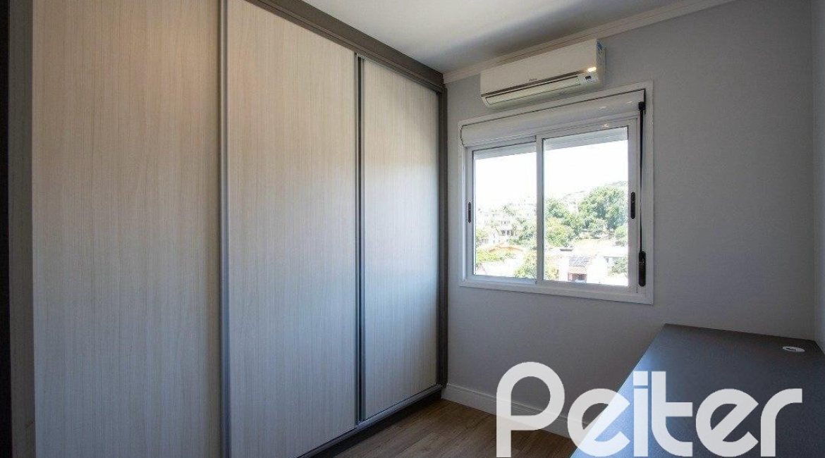 Apartamento à venda com 73m², 3 dormitórios, 1 suíte, 2 vagas, no bairro Tristeza em Porto Alegre