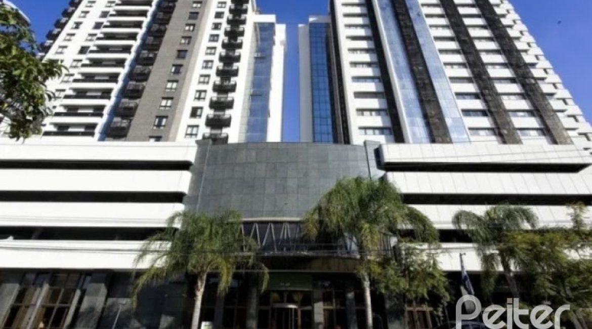 Comercial à venda com 33m², 1 vaga, no bairro Praia de Belas em Porto Alegre