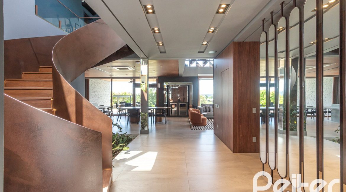 Casa em Condomínio à venda com 608m², 5 dormitórios, 5 suítes, 3 vagas, no bairro Terra Ville em PORTO ALEGRE