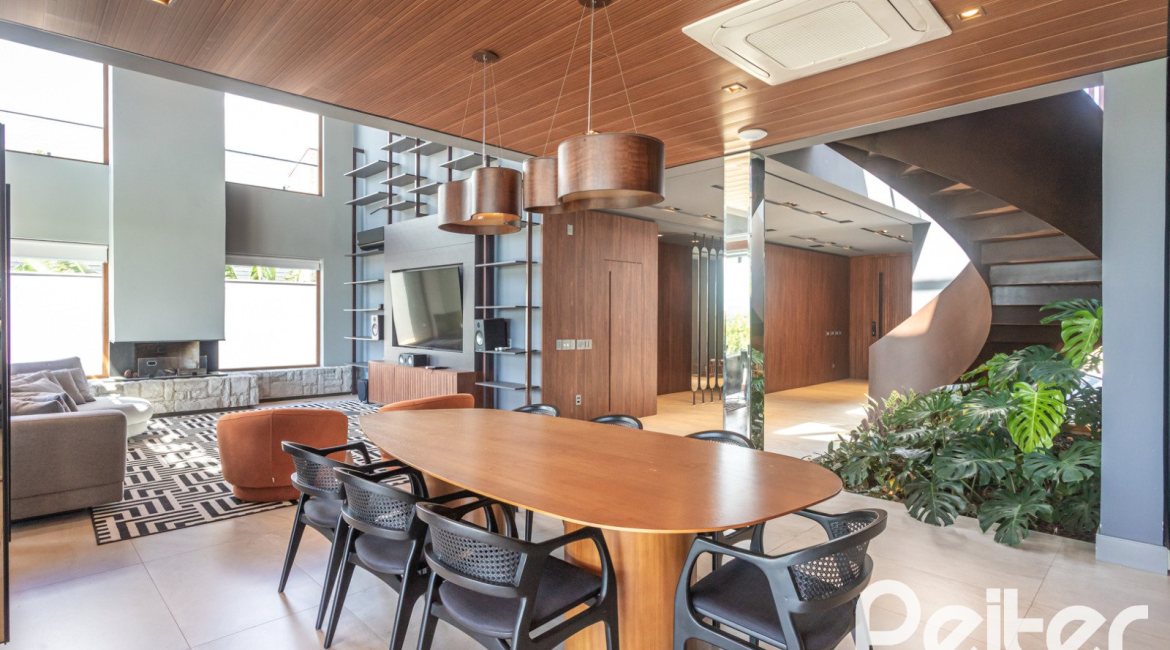 Casa em Condomínio à venda com 608m², 5 dormitórios, 5 suítes, 3 vagas, no bairro Terra Ville em PORTO ALEGRE