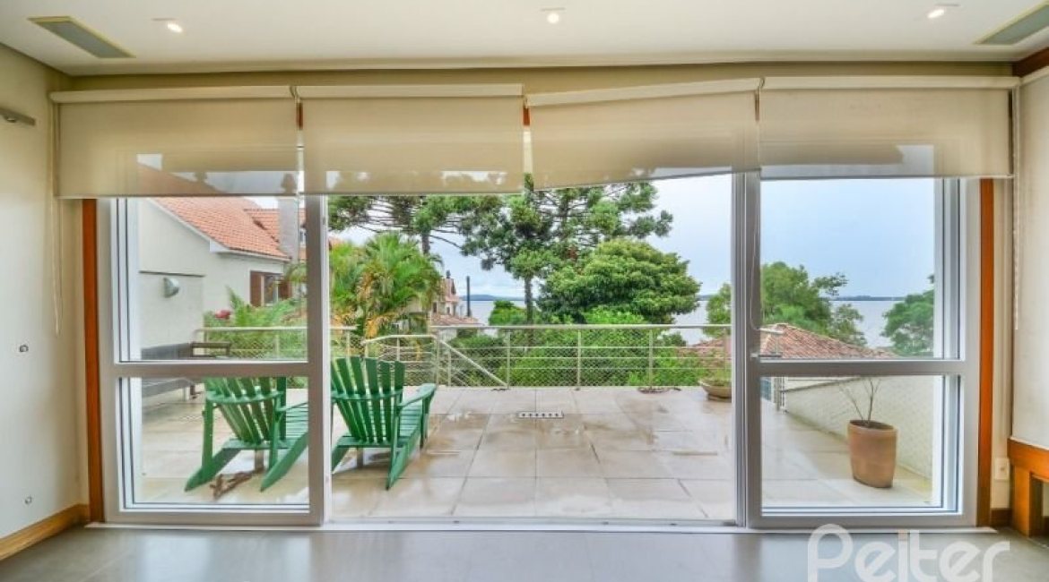 Casa em Condomínio à venda com 397m², 4 dormitórios, 4 suítes, 3 vagas, no bairro Vila Conceicao em PORTO ALEGRE