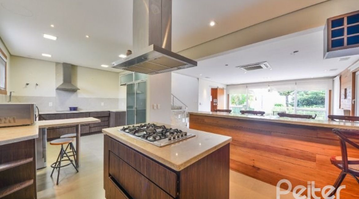 Casa em Condomínio à venda com 397m², 4 dormitórios, 4 suítes, 3 vagas, no bairro Vila Conceicao em PORTO ALEGRE