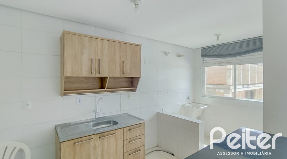 Apartamento à venda com 65m², 2 dormitórios, 1 suíte, 1 vaga, no bairro Camaquã em Porto Alegre