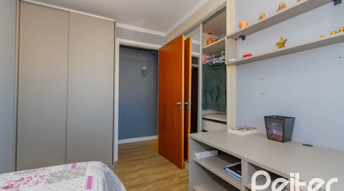  à venda, no bairro  em 