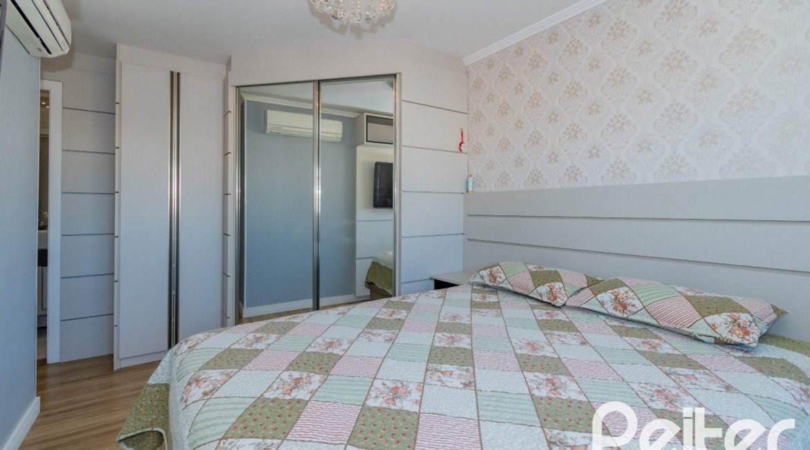  à venda, no bairro  em 