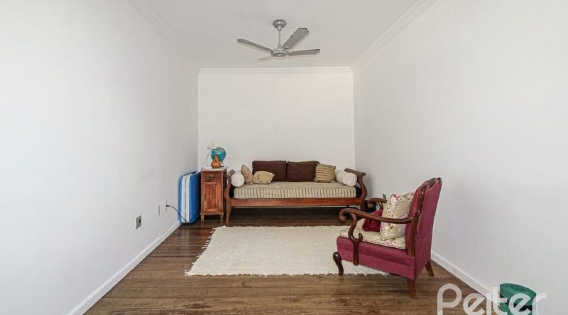 Casa em Condomínio à venda com 191m², 4 dormitórios, 2 suítes, 2 vagas, no bairro Jardim Isabel em Porto Alegre