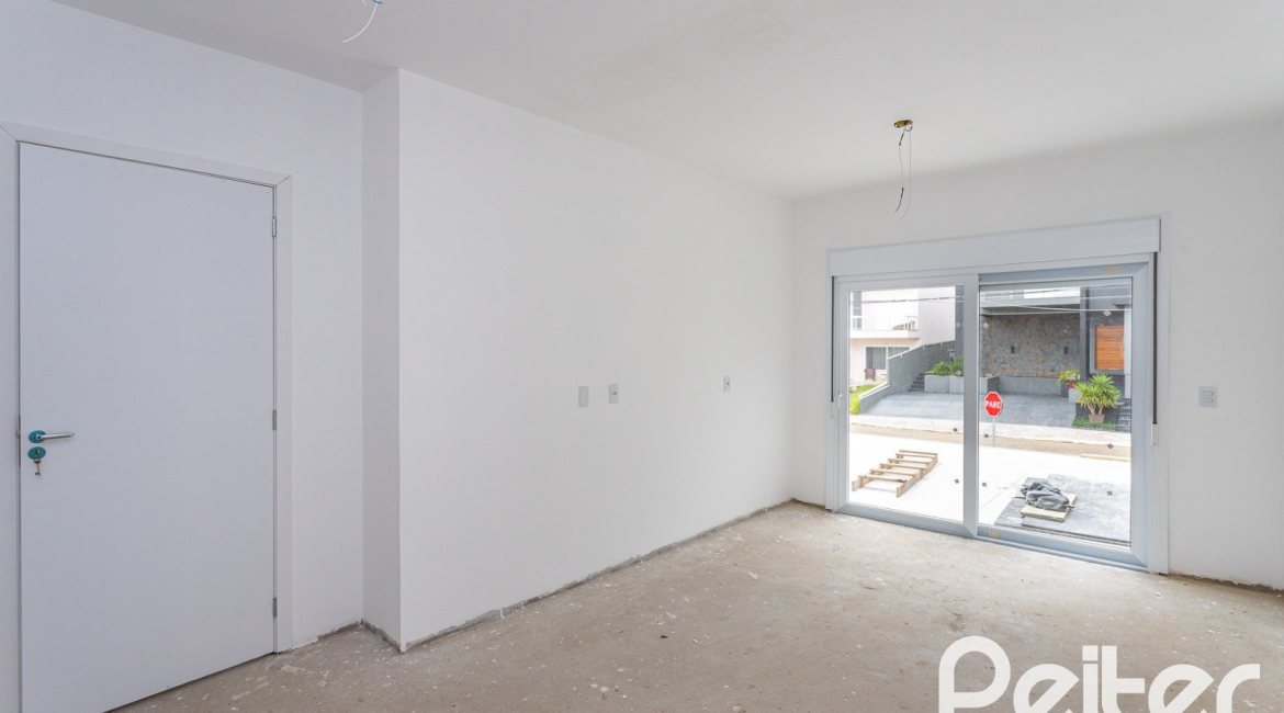 Casa em Condomínio à venda com 225m², 3 dormitórios, 3 suítes, 3 vagas, no bairro Hipica em PORTO ALEGRE