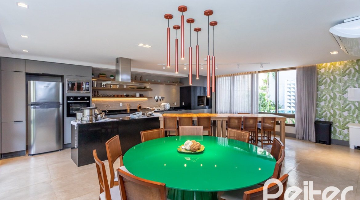 Apartamento à venda com 110m², 3 dormitórios, 3 suítes, 2 vagas, no bairro Menino Deus em Porto Alegre