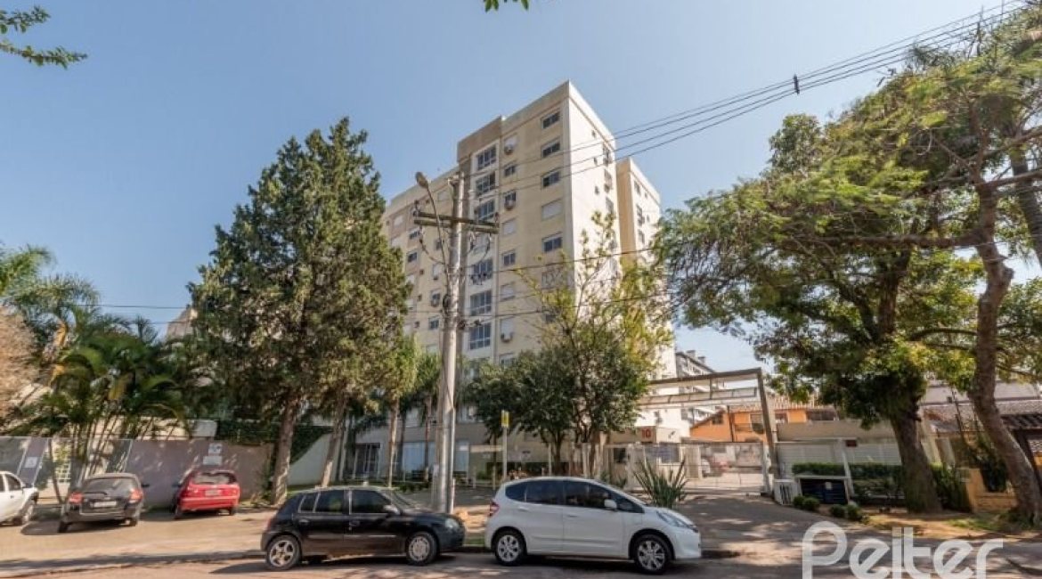 Apartamento à venda com 69m², 2 dormitórios, 1 suíte, 2 vagas, no bairro Tristeza em Porto Alegre