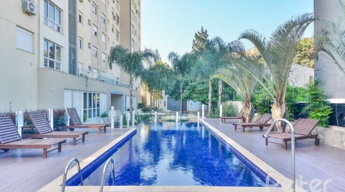 Apartamento à venda com 69m², 2 dormitórios, 1 suíte, 2 vagas, no bairro Tristeza em Porto Alegre