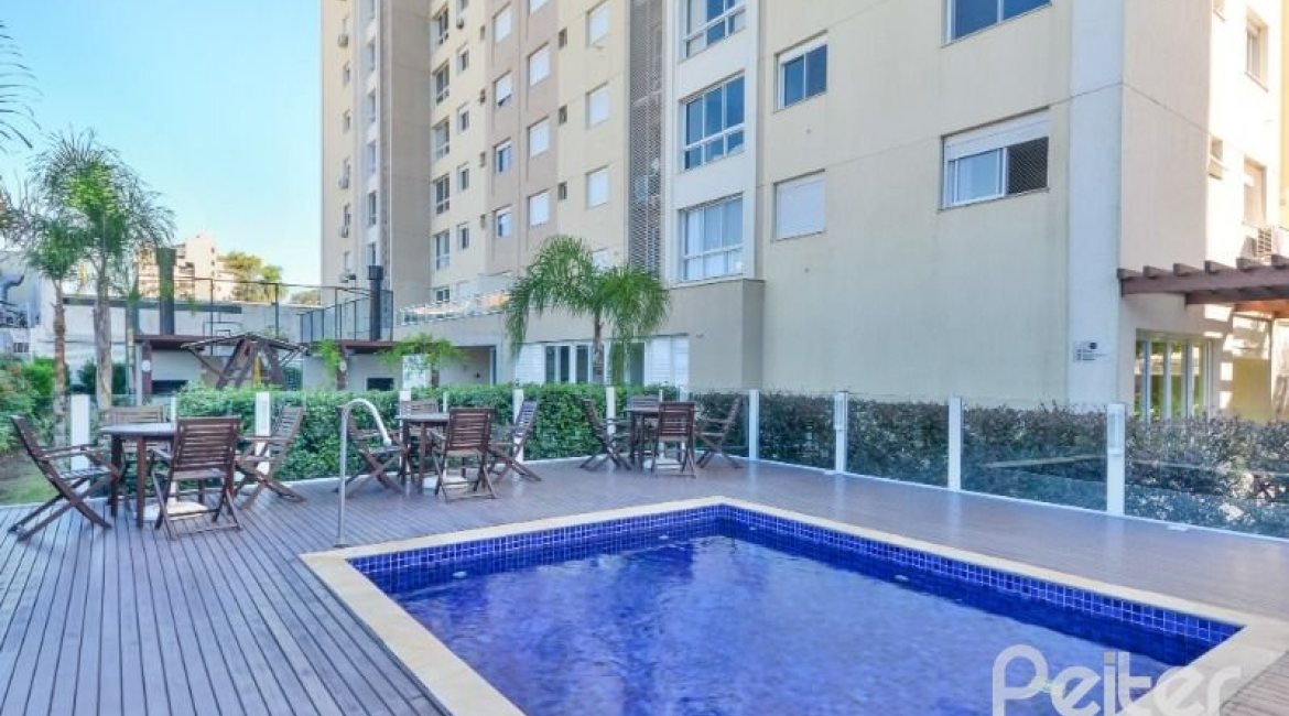 Apartamento à venda com 69m², 2 dormitórios, 1 suíte, 2 vagas, no bairro Tristeza em Porto Alegre