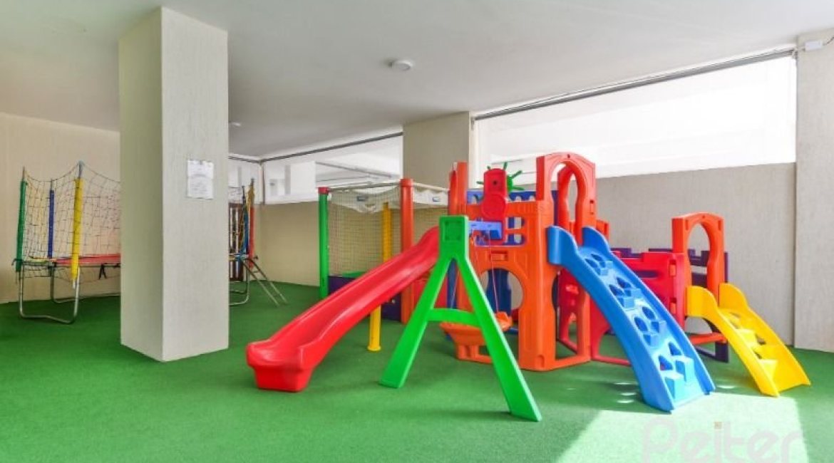 Apartamento à venda com 69m², 2 dormitórios, 1 suíte, 2 vagas, no bairro Tristeza em Porto Alegre
