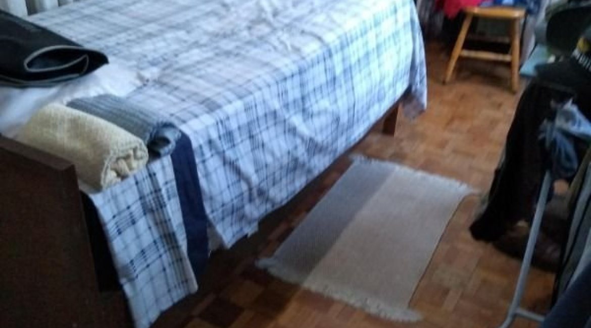 Casa à venda com 365m², 3 dormitórios, 1 suíte, 4 vagas, no bairro Vila Assunção em Porto Alegre